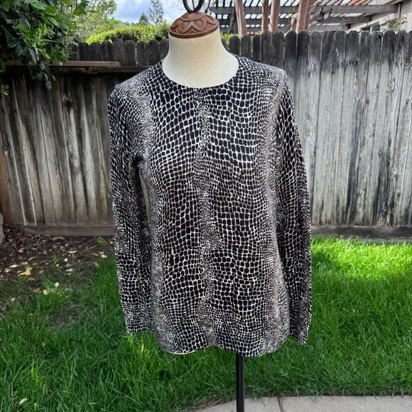 Banana Republic Factory Animal Print Crew Neck Light Sweater Women's Size M NWT - Picture 1 of 9